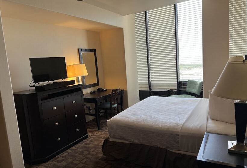 جناح, Sunchase Inn & Suites