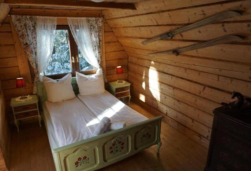 اتاق استاندارد با سرویس بهداشتی مشترک, Good Bye Lenin Hostel Zakopane