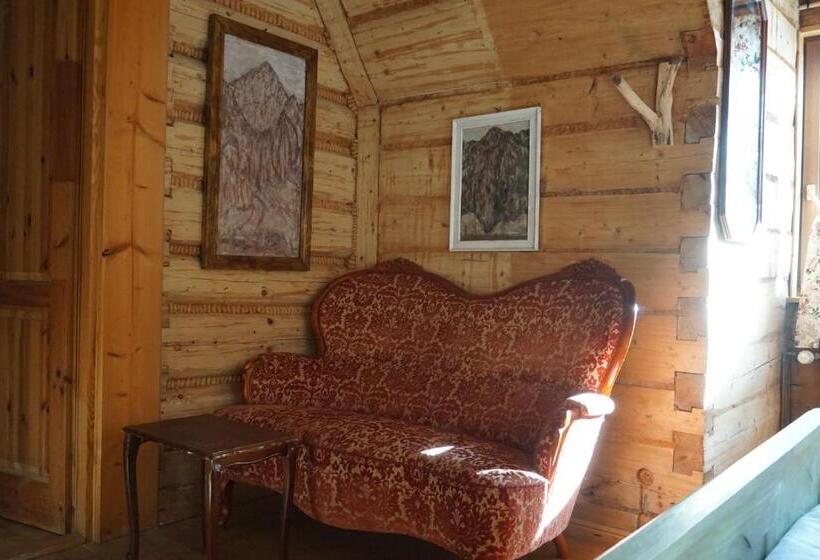 اتاق استاندارد با سرویس بهداشتی مشترک, Good Bye Lenin Hostel Zakopane