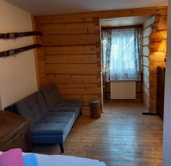 اتاق استاندارد, Good Bye Lenin Hostel Zakopane