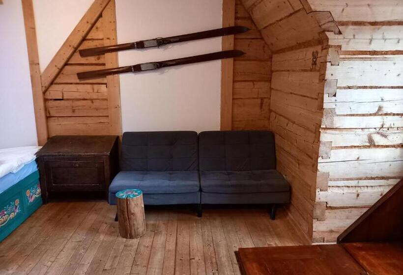 اتاق استاندارد, Good Bye Lenin Hostel Zakopane