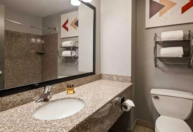 キングサイズベッドのスイートルーム, Best Western Plus New Cumberland