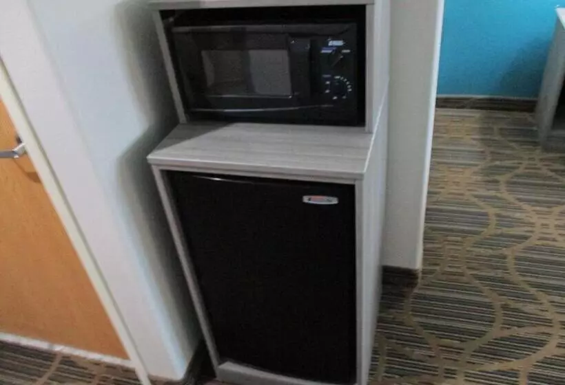 キングサイズベッドのスタンダードルーム, Best Western Presidential Hotel & Suites