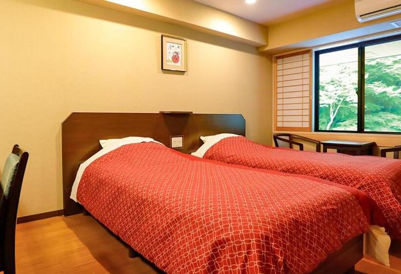 غرفة قياسية, Tenseien