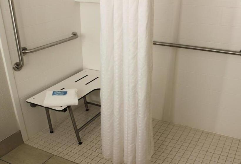 غرفة قياسية سرير كينج لذوى الإحتياجات الخاصة, Holiday Inn Express Winfield   Teays Valley, An Ihg