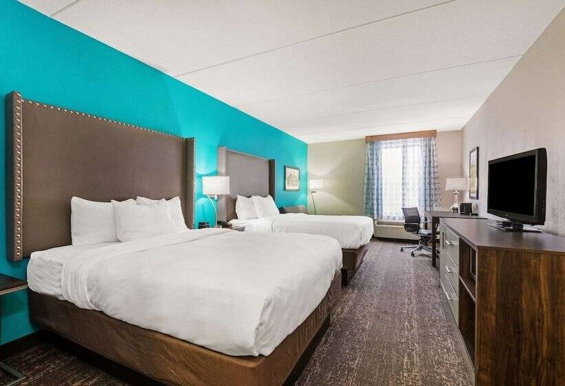 غرفة تنفيذية, La Quinta By Wyndham Jamestown