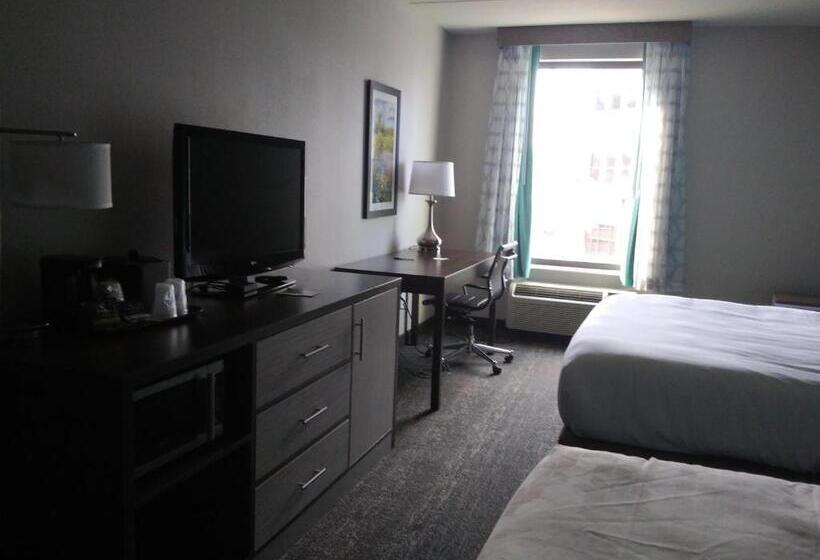 Номер Executive, La Quinta By Wyndham Jamestown