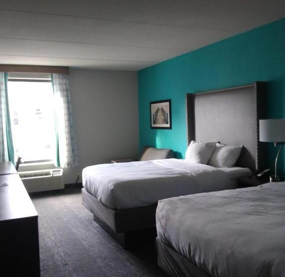 غرفة تنفيذية, La Quinta By Wyndham Jamestown