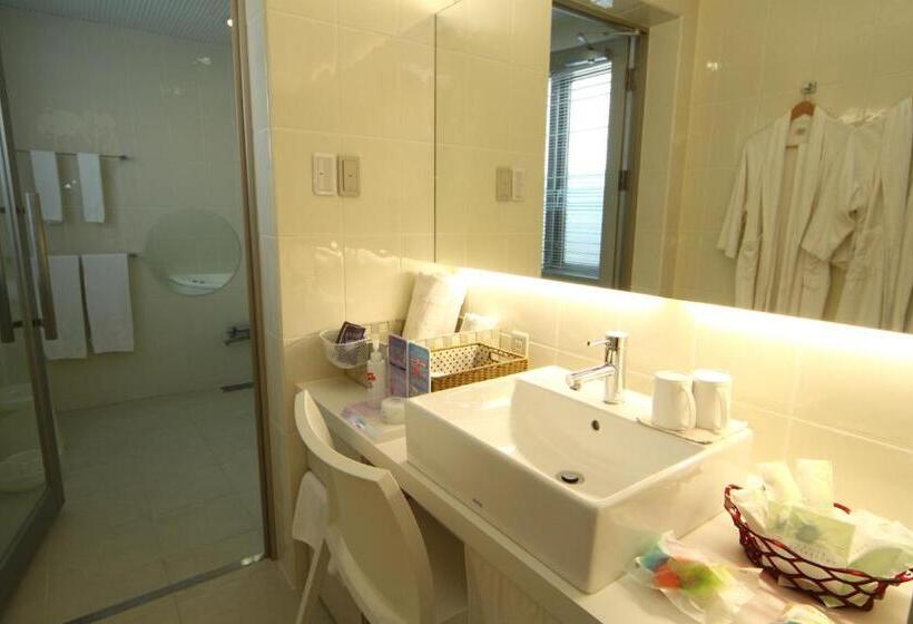 جناح, Naturwald Furano