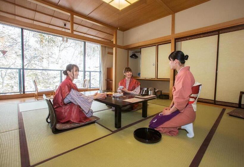 Номер Superior Вид на Реку, Osawa Onsen Sansuikaku