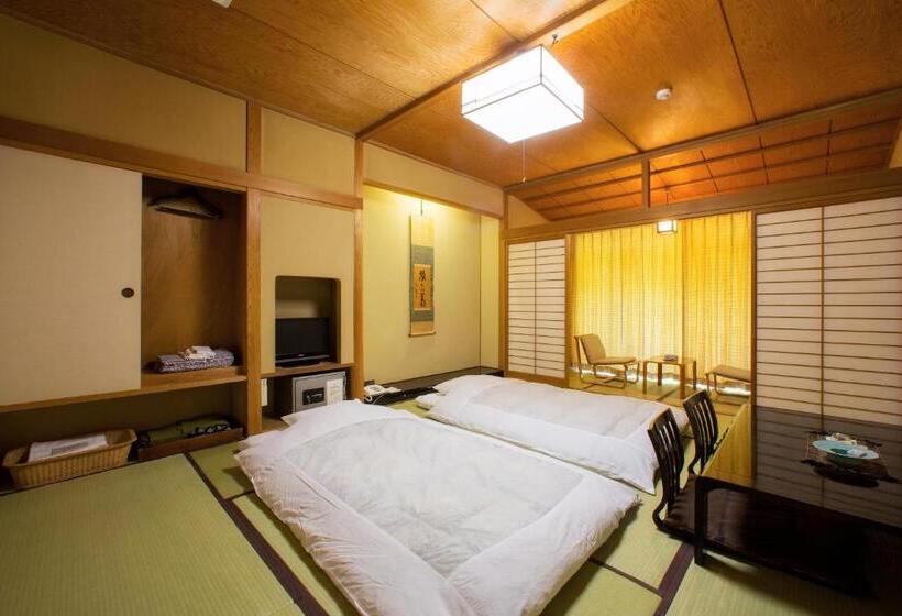 Номер Стандарт, Osawa Onsen Sansuikaku