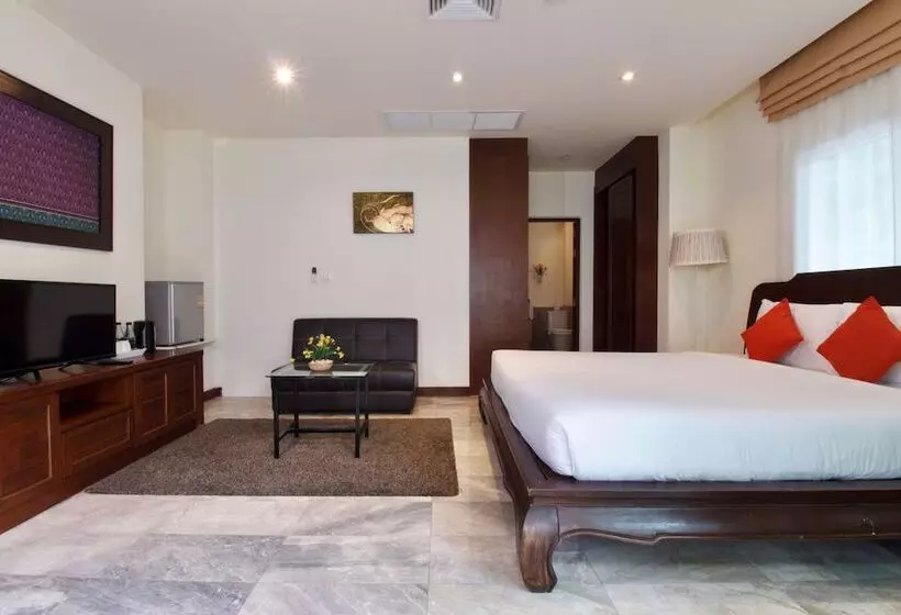デラックスルーム, Phunawa Resort Phuket Karon Beach