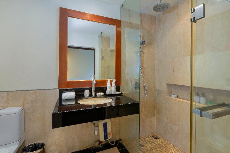 Люкс 3 Спальни, Phunawa Resort Phuket Karon Beach   Sha Plus