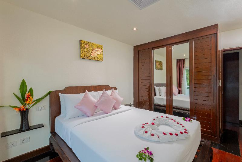 Люкс 3 Спальни, Phunawa Resort Phuket Karon Beach   Sha Plus
