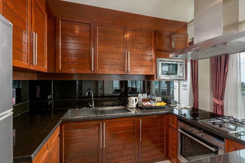 Люкс 3 Спальни, Phunawa Resort Phuket Karon Beach   Sha Plus