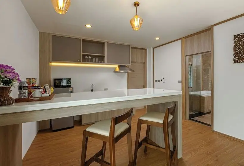 ペントハウススイート, Phunawa Resort Phuket Karon Beach