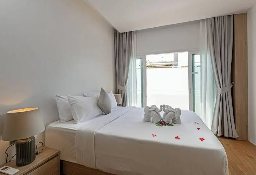 Perhesviitti, Phunawa Resort Phuket Karon Beach