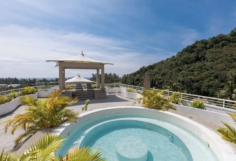 Perhesviitti, Phunawa Resort Phuket Karon Beach