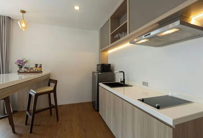 Ullakkosviitti, Phunawa Resort Phuket Karon Beach
