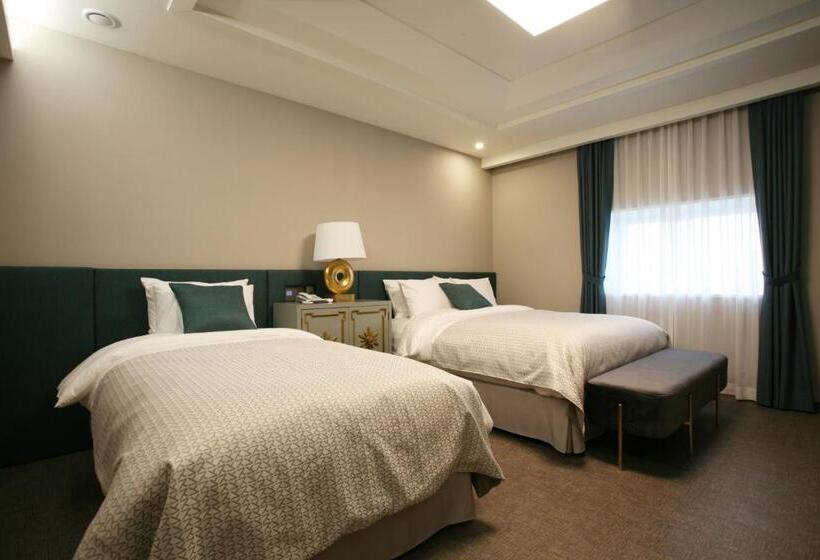 Habitació Familiar Deluxe, Polaris