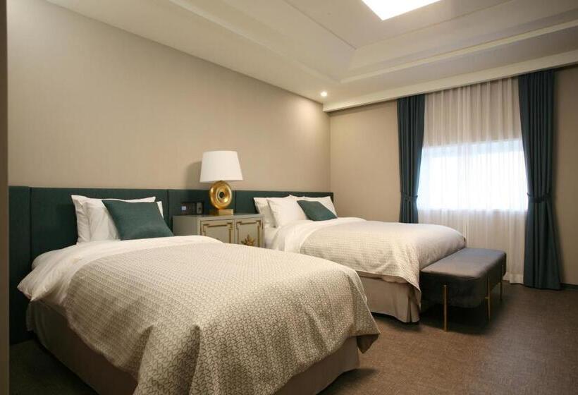 Habitació Familiar Deluxe, Polaris