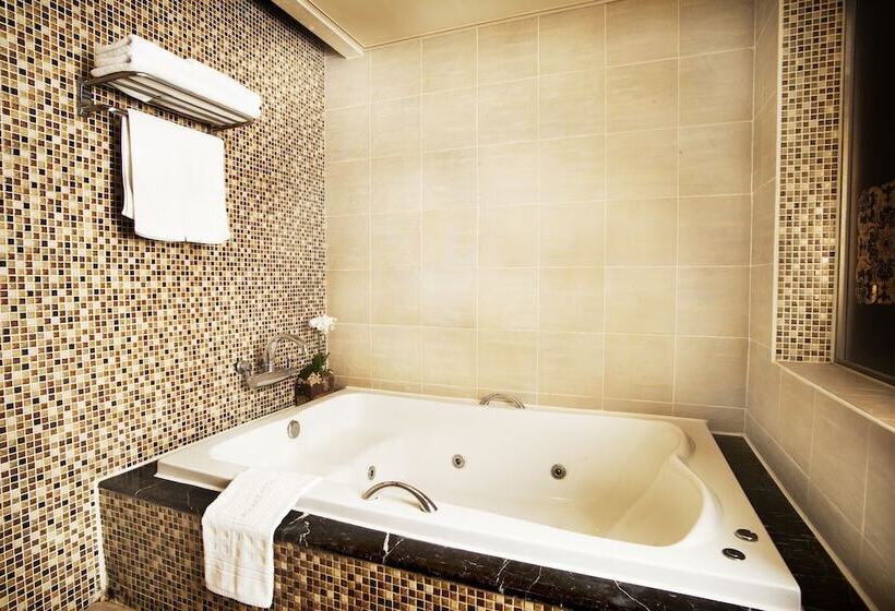 Standard Szoba, Polaris