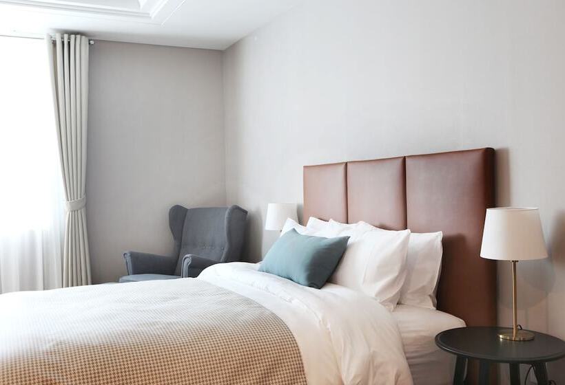 Habitació Estàndard, Polaris