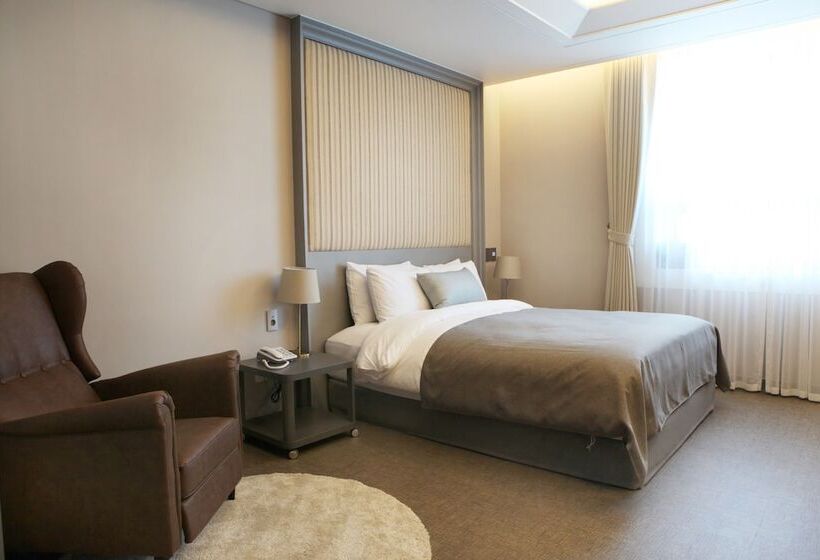 Habitació Estàndard, Polaris