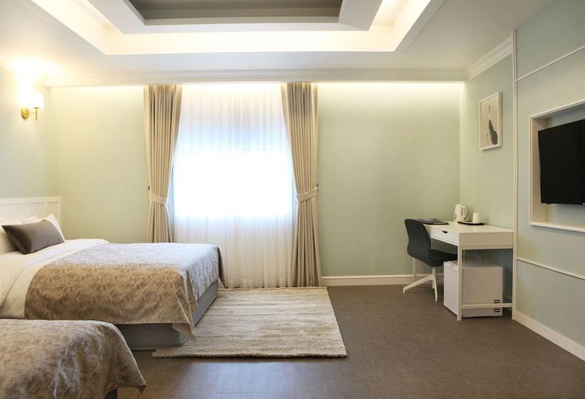 Habitació Estàndard, Polaris