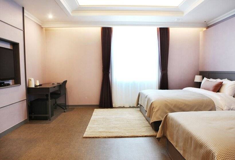 Habitació Estàndard, Polaris