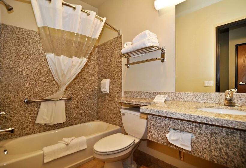 جناح, Montcler Hotel & Conference Center, Trademark By Wyndham