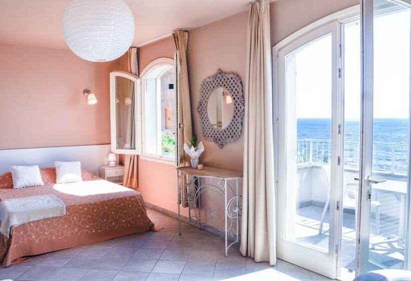 Семейный Номер Вид на Море, Torremare