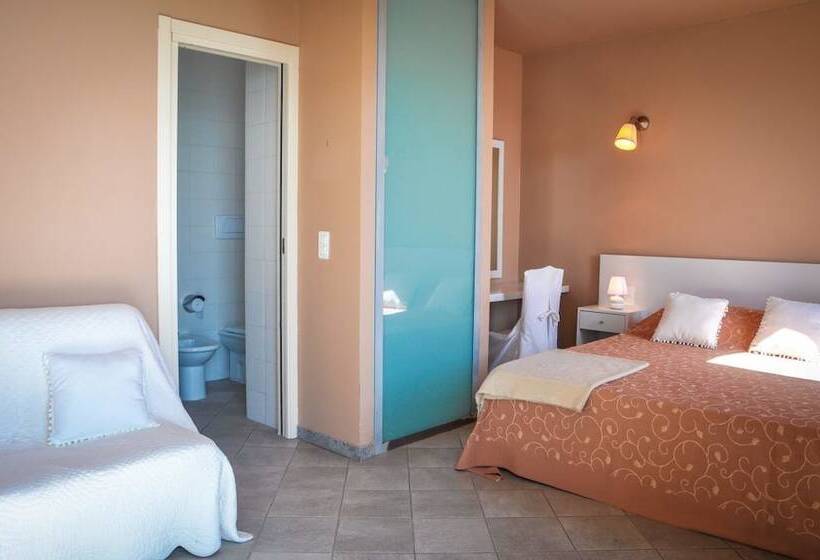 Семейный Номер Вид на Море, Torremare