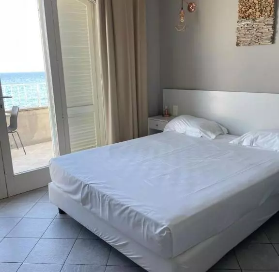海の見えるコンフォートルーム, Torremare