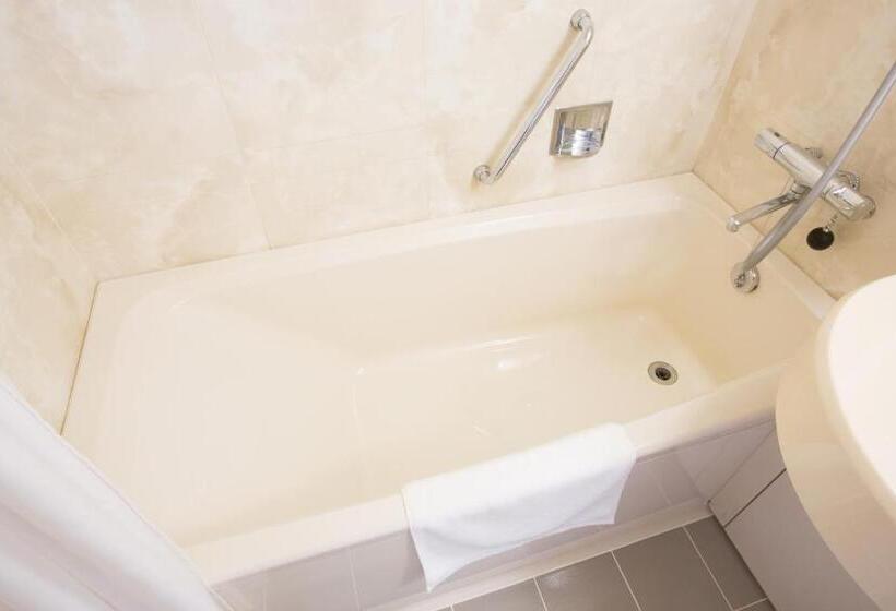 Quarto Estandar, Toyama Chitetsu