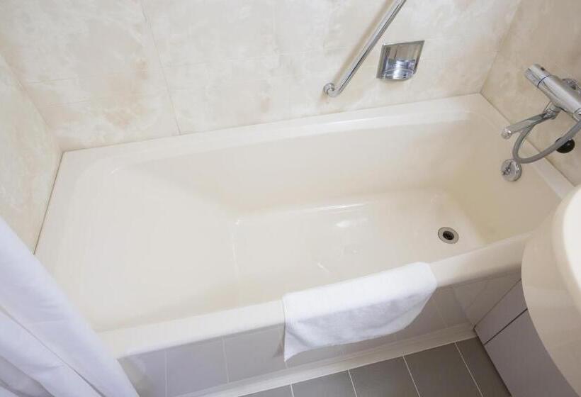 Quarto Estandar, Toyama Chitetsu