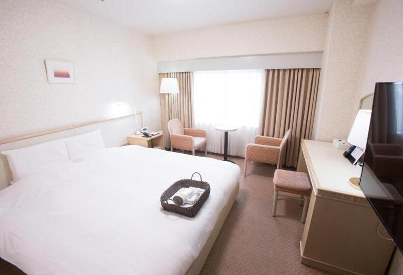 Quarto Estandar, Toyama Chitetsu