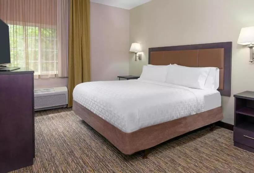 キングサイズベッドのスイートルーム, Candlewood Suites Athens, An Ihg
