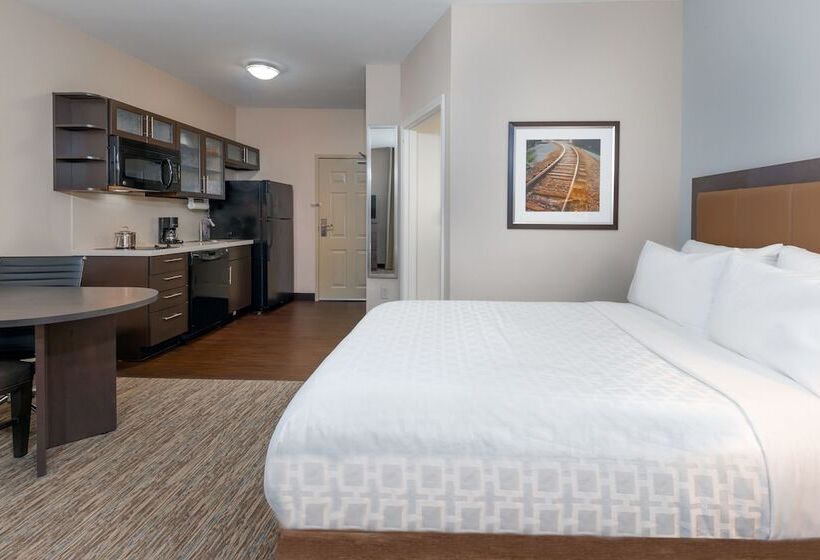 スタンダードスタジオ, Candlewood Suites Athens, An Ihg