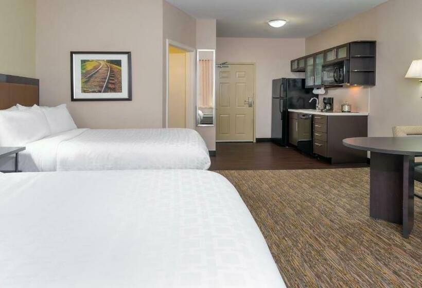 スタンダードスタジオ, Candlewood Suites Athens, An Ihg