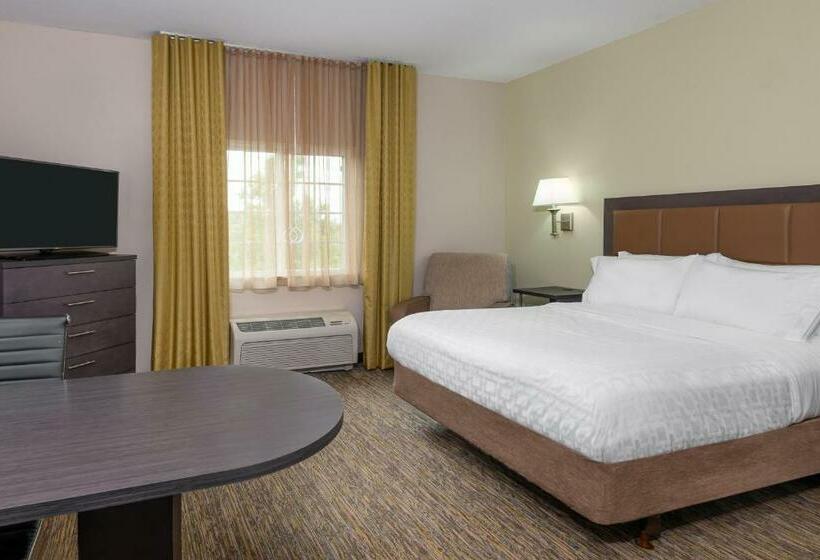 إستوديو قياسى, Candlewood Suites Athens, An Ihg