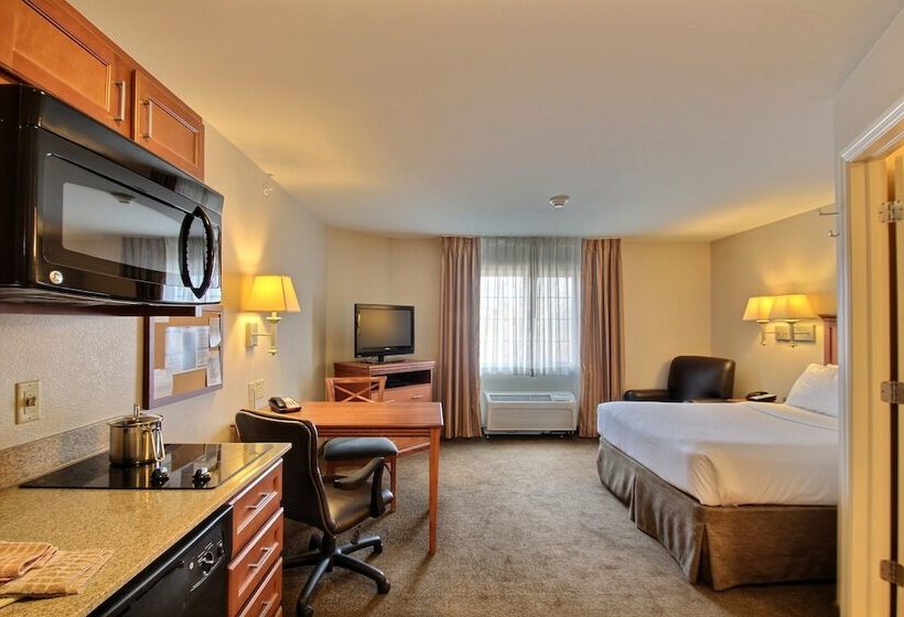 سوئیت با تخت بزرگ, Candlewood Suites Milwaukee Airport   Oak Creek, An Ihg