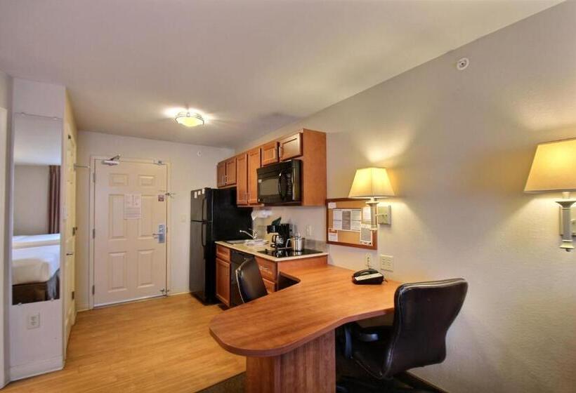 Люкс Адаптированный для Инвалидов, Candlewood Suites Milwaukee Airport   Oak Creek, An Ihg