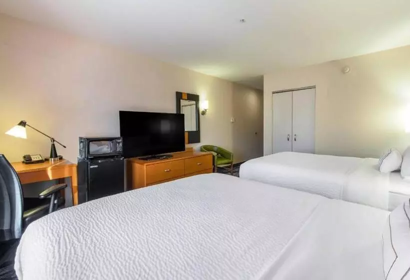 ２ダブルベッドのスタンダードルーム, Fairfield Inn & Suites Columbia