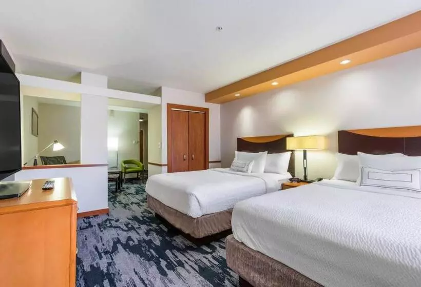 スタンダードスタジオ, Fairfield Inn & Suites Columbia