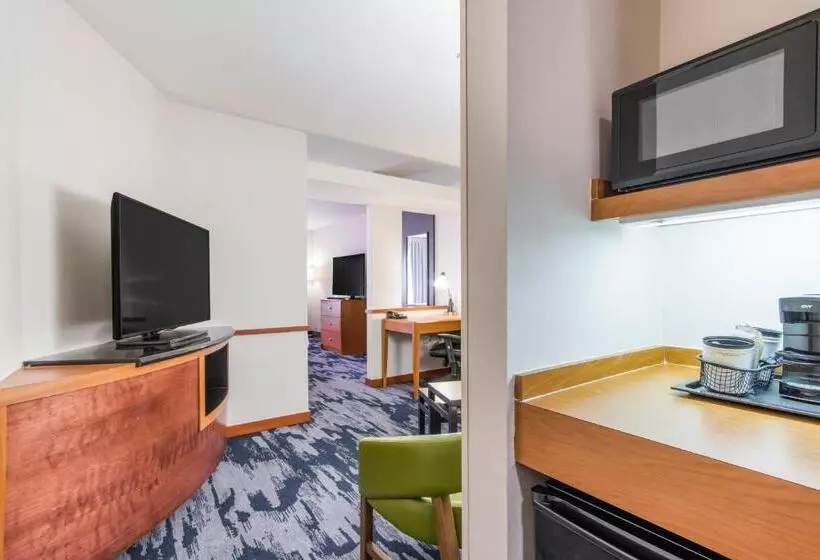 スタンダードスタジオ, Fairfield Inn & Suites Columbia