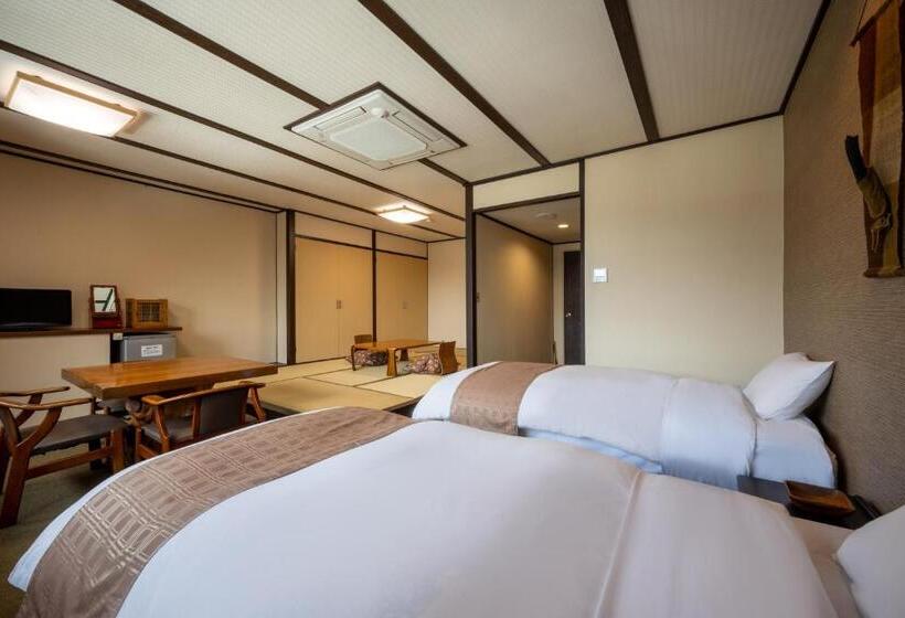 غرفة قياسية حمام مشترك, Yamagataya