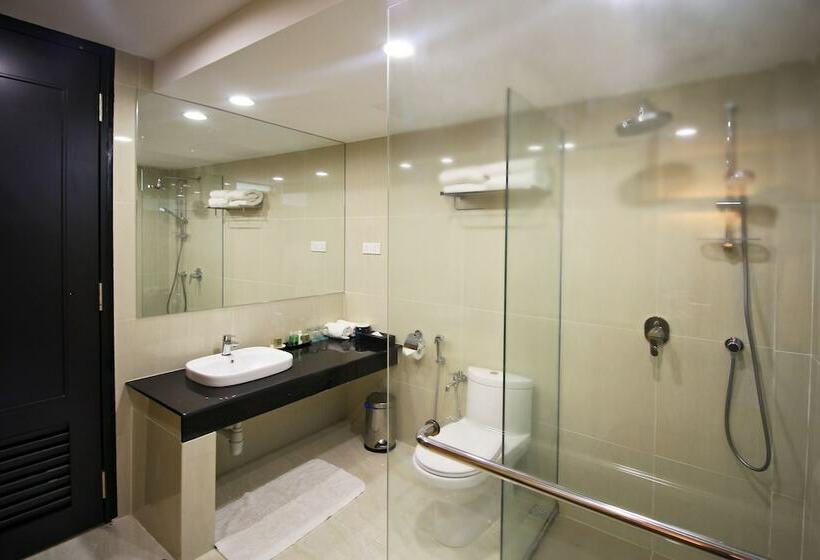 اتاق لوکس با چشم‌انداز دریا, Bubu Long Beach Resort