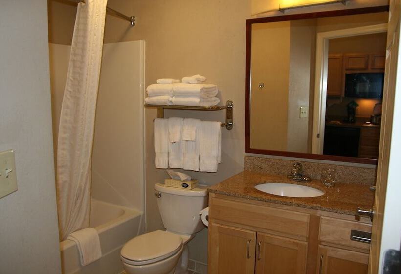 스탠다드 스튜디오, Candlewood Suites Bordentown Trenton, An Ihg