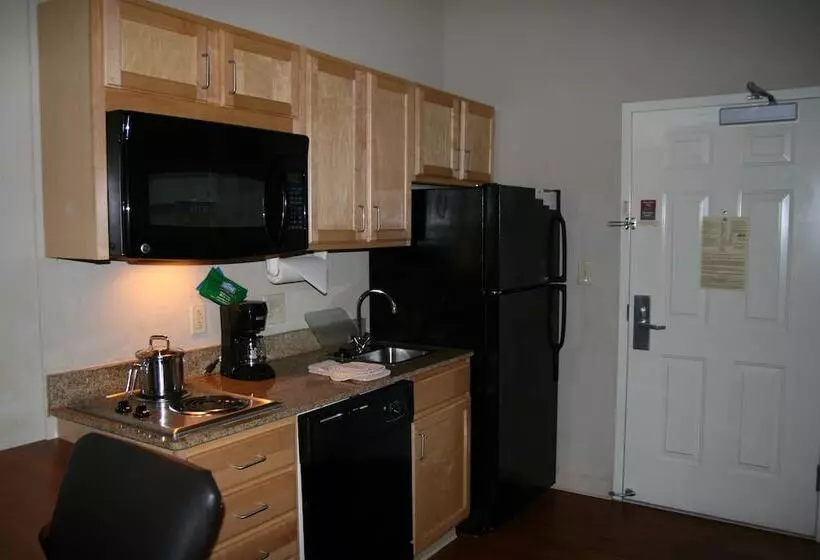 スタンダードスタジオ, Candlewood Suites Bordentown Trenton, An Ihg